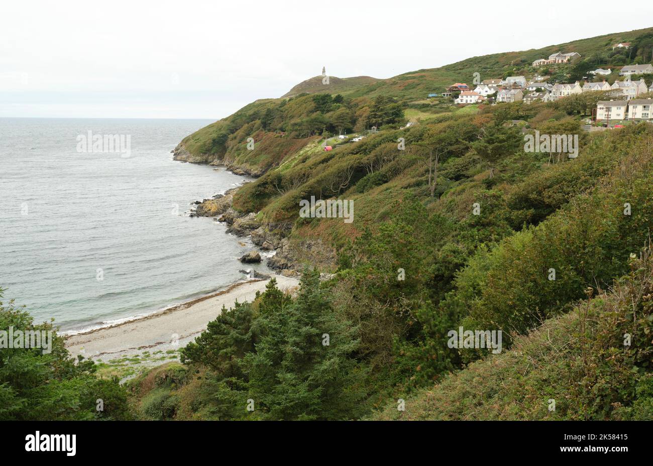 Vue sur Brada Head et Milner's Tower, Port Erin, île de Man. Banque D'Images