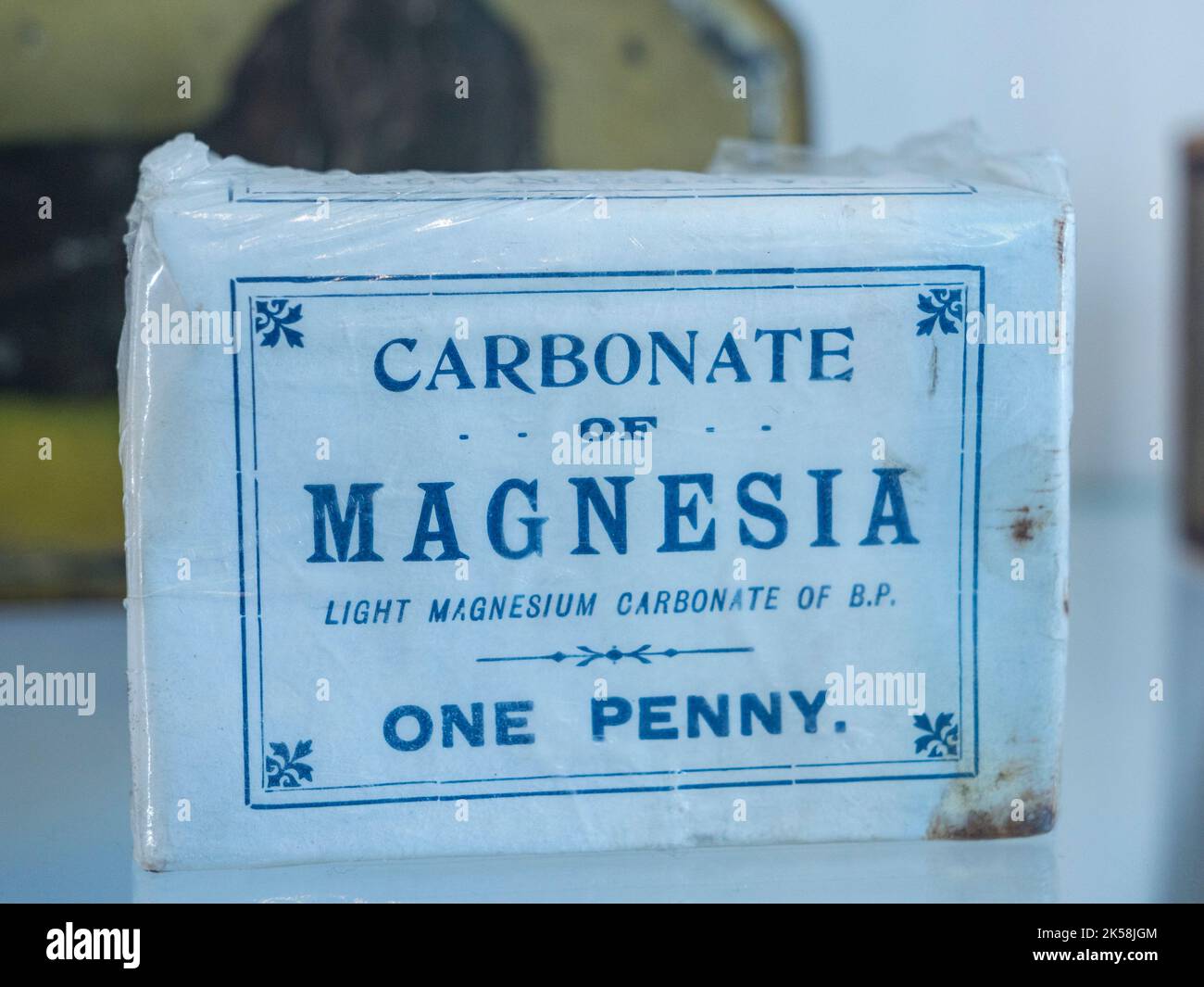 Carbonate de magnésie (carbonate de magnésium léger de BP) dans le Spitfire et le Hurricane Memorial Museum, Ramsgate, Kent, Royaume-Uni. Banque D'Images