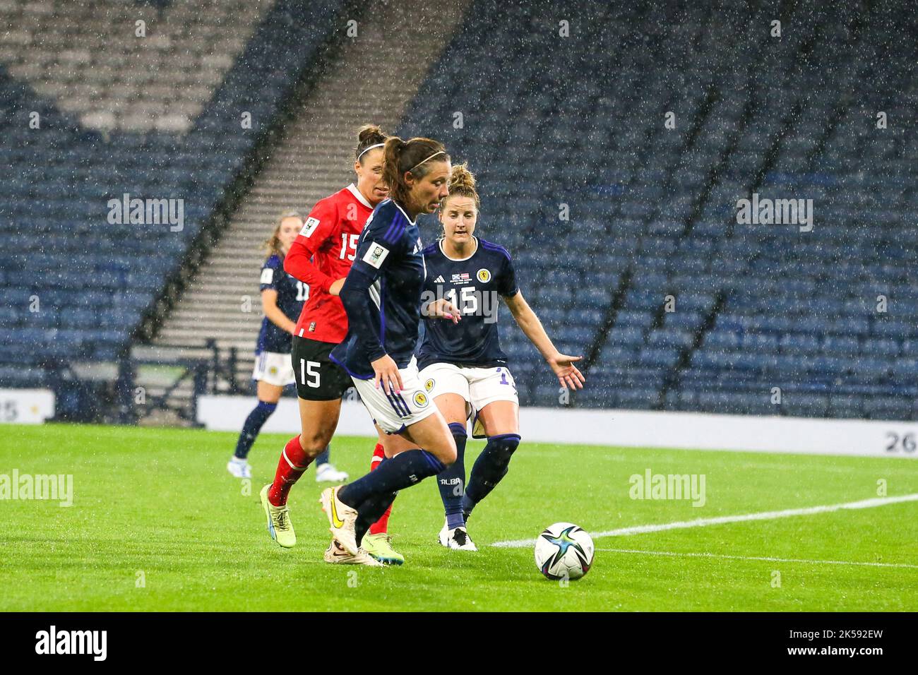 Glasgow, Royaume-Uni. 6th octobre 2022. Lors du concours de la coupe du monde féminin FIFA entre l'Écosse et l'Autriche, l'Écosse a remporté 1 à 0, devant une foule record à Hampden Park, Glasgow, Écosse. Le but gagnant, marqué par Abigail Harrison a été marqué dans la deuxième minute de temps supplémentaire (92 minutes) crédit: Findlay/Alay Live News Banque D'Images