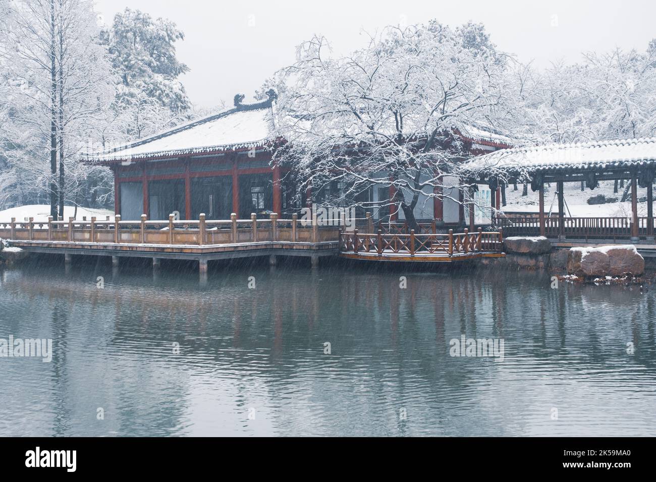 Scène de neige d'hiver dans la zone pittoresque de Moshan, lac est, Wuhan, Hubei Banque D'Images