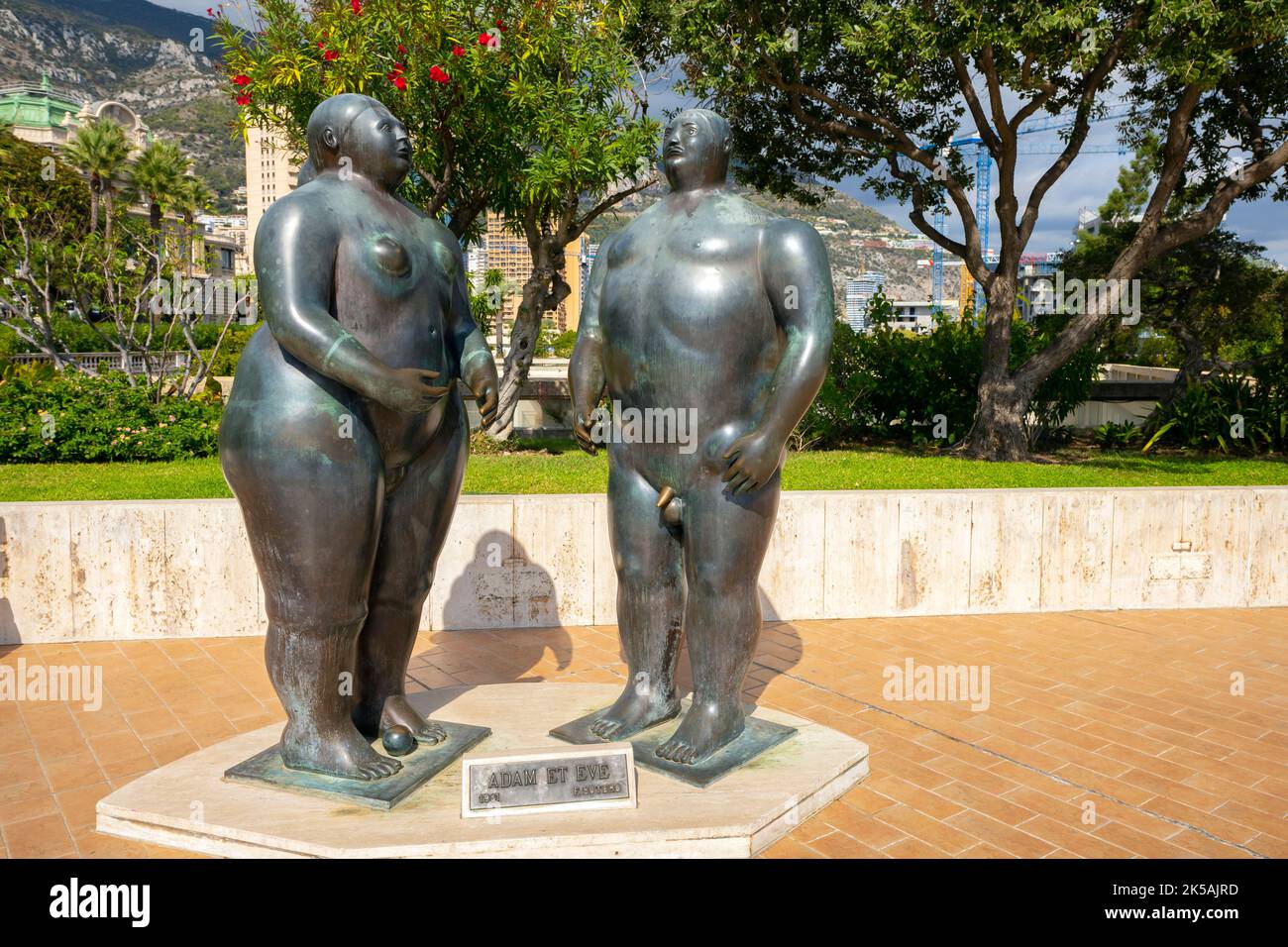 Sculpture Adam et Eve de l'artiste Fernando Botero (1932-2023), Monte Carlo, Principauté de Monaco. Banque D'Images