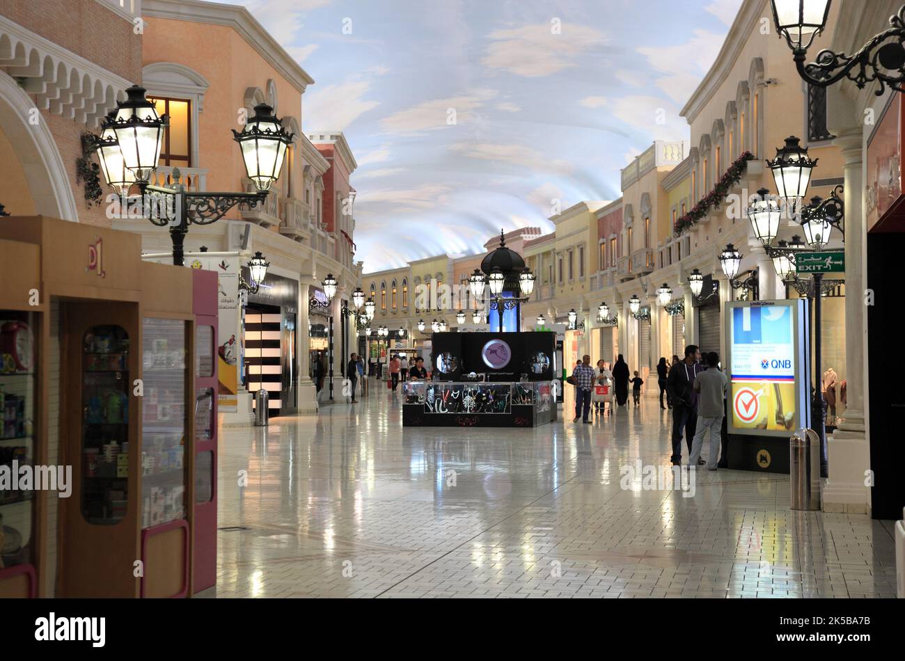 DAS Villaggio Einkaufscenter im Italienischen Stil, Al Aziziyah, Aspire, Doha, Qatar, Katar Banque D'Images