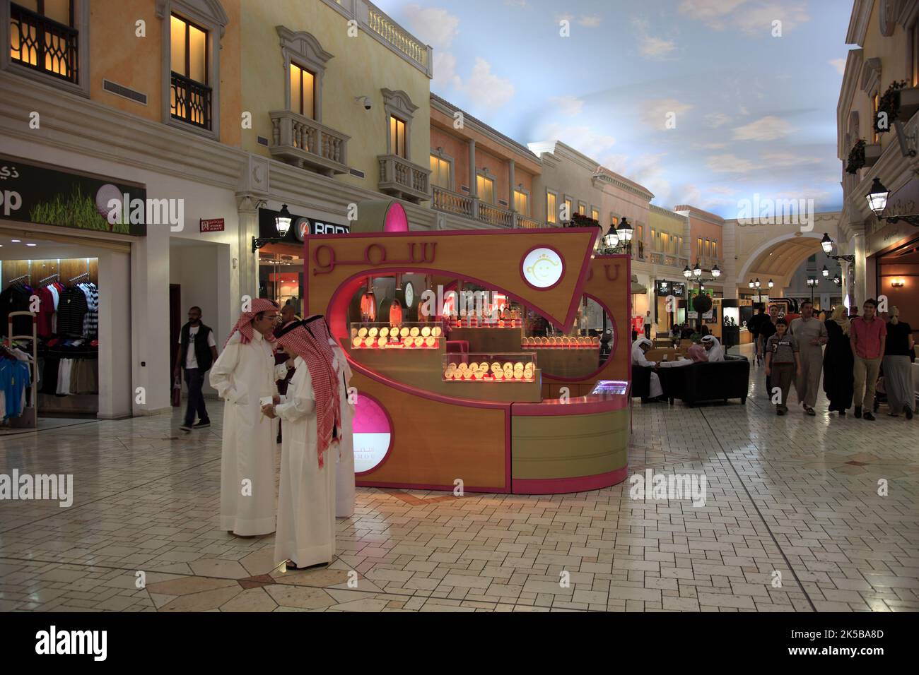 DAS Villaggio Einkaufscenter im Italienischen Stil, Al Aziziyah, Aspire, Doha, Qatar, Katar Banque D'Images