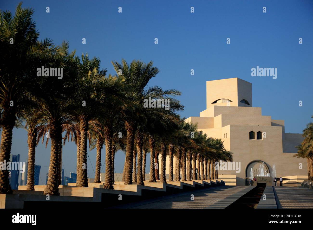 Museum für islamische Kunst, Gilt als bedeutstes Museum für islamische Kunst à Arabien, Wahrzeichen der Stadt Doha, Qatar, Katar Banque D'Images