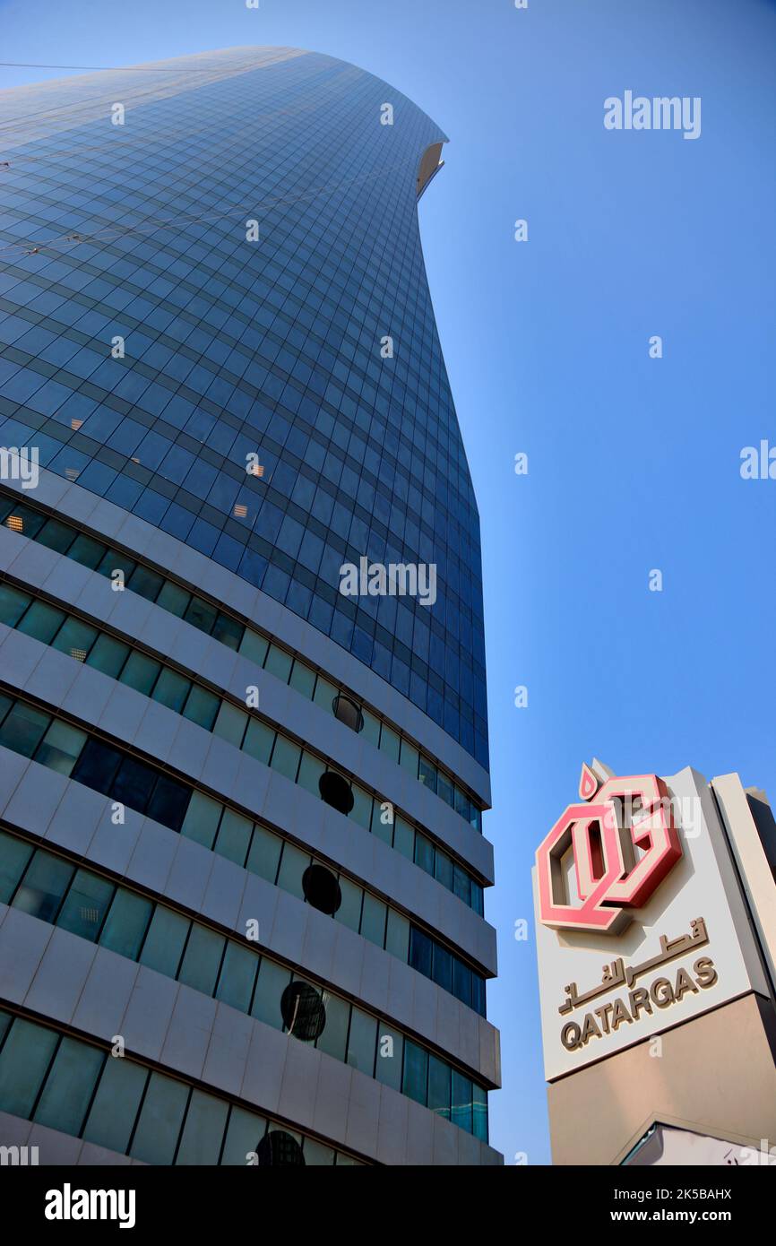 Wolkenkratzer der Qatar Gas, Tour de navigation, Doha, Qatar, Katar Banque D'Images