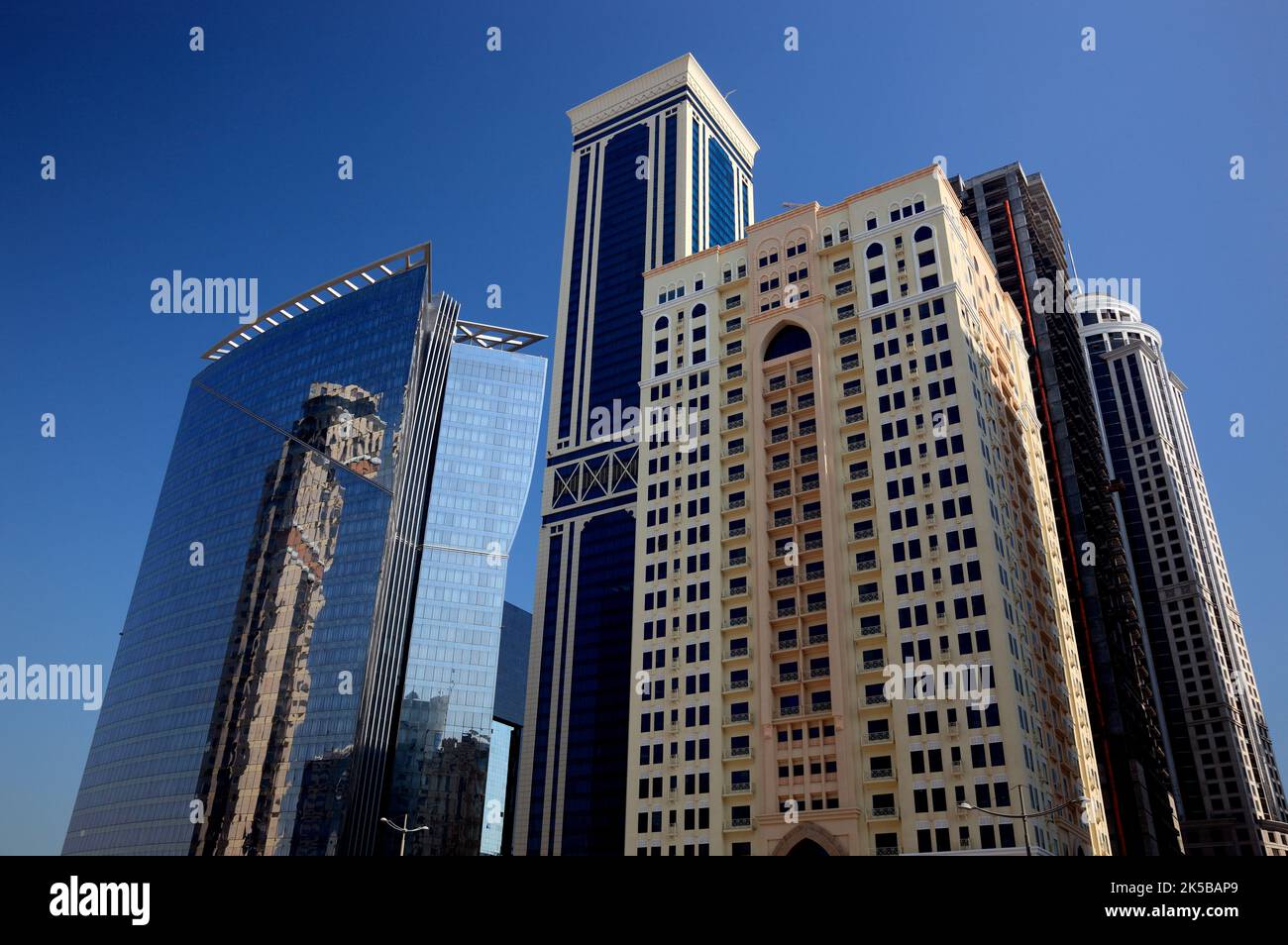 Hochhäuser à Doha City, Katar, Qatar Banque D'Images