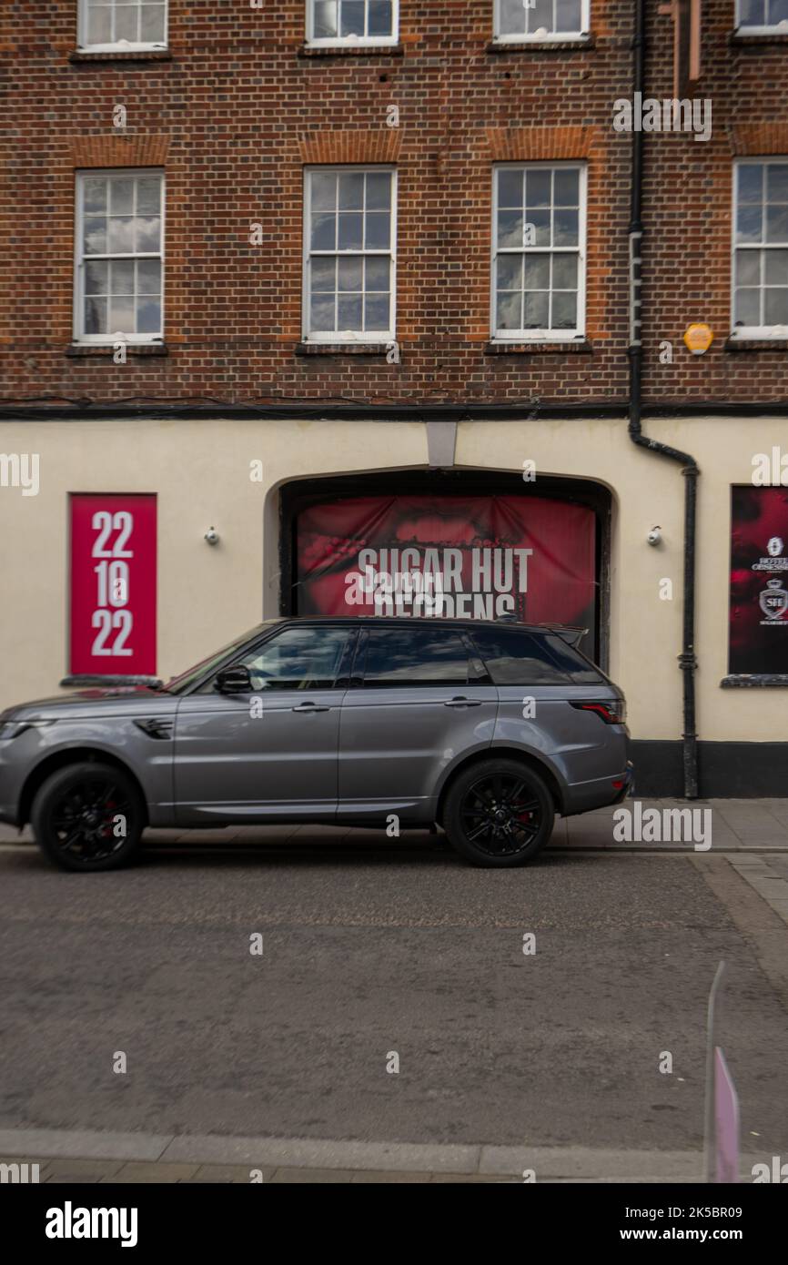 Brentwood Essex 7th octobre 2022 la discothèque emblématique et ancien centre de « la seule façon est Essex » TOWIE va rouvrir en octobre cette nouvelle ère de Sugar Hut promet d'offrir la meilleure soirée possible pour une nouvelle génération de magnifiques festophiles, Avec tout nouvel événement hebdomadaire du samedi, l'hôtel est obsédé. Il apportera une production immersive et théâtrale du genre jamais vu auparavant dans l'Essex avec une politique de musique multigenre pour convenir à tous les goûts. Crédit : Ian Davidson/Alay Live News Banque D'Images