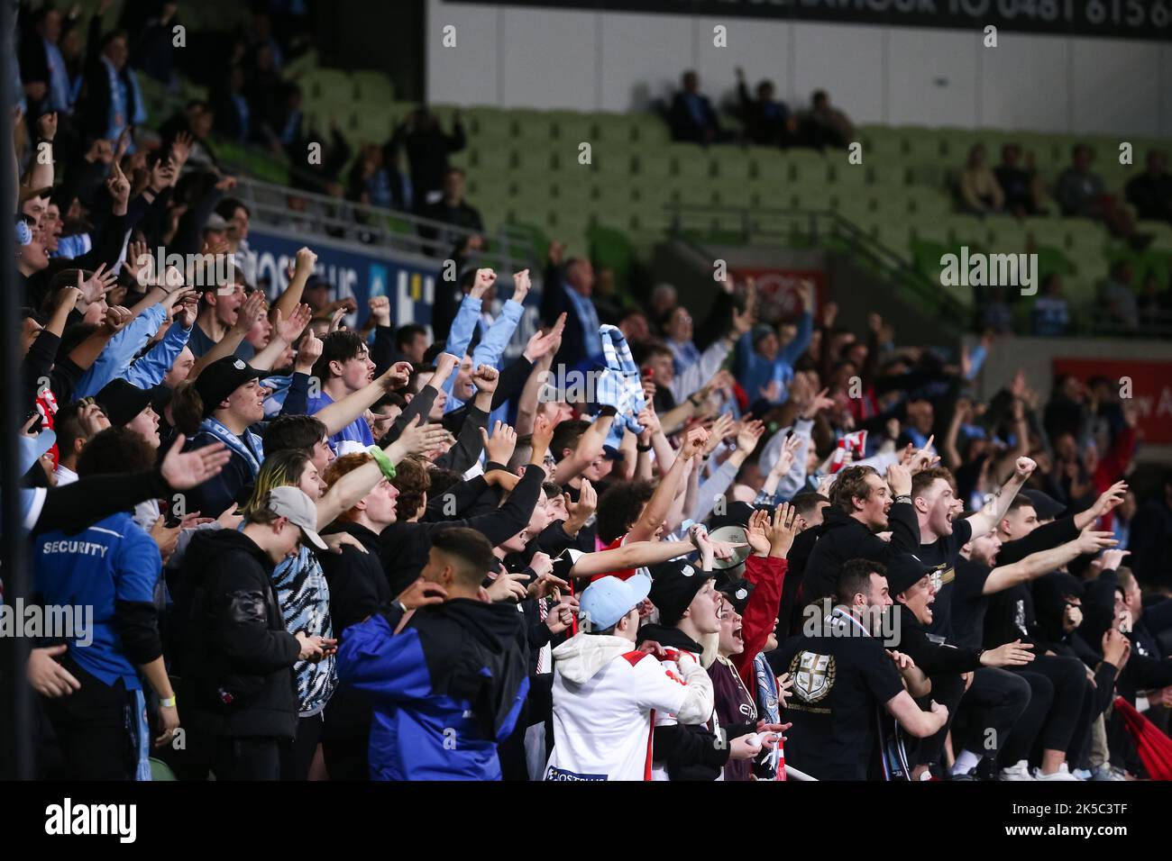Melbourne, Australie, 7 octobre 2022. Les fans de Melbourne applaudissent lors du match De football masculin A-League entre Melbourne City et Western United à l'AAMI Park sur 07 octobre 2022 à Melbourne, en Australie. Crédit : Dave Helison/Alamy Live News Banque D'Images