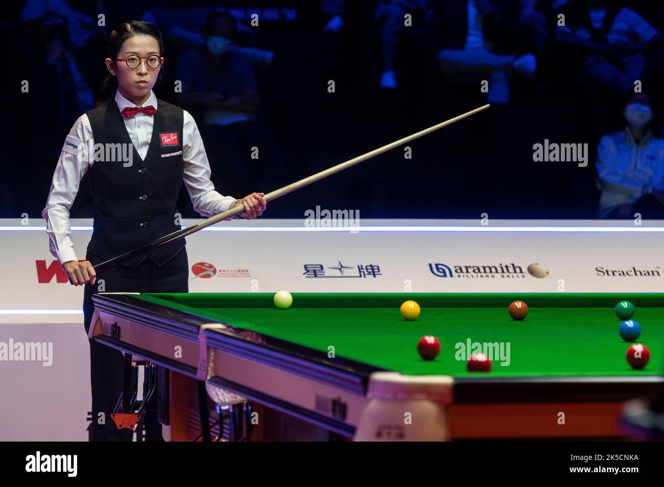 Hong Kong, Chine. 07th octobre 2022. Ng on Yee vu en action lors du quatrième quart de finale du tournoi de snooker des Hong Kong Masters contre le champion du monde actuel et le premier joueur anglais au monde Ronnie O'Sullivan. Note finale; Ronnie O'Sullivan 5:0 ng sur Yee. Crédit : SOPA Images Limited/Alamy Live News Banque D'Images