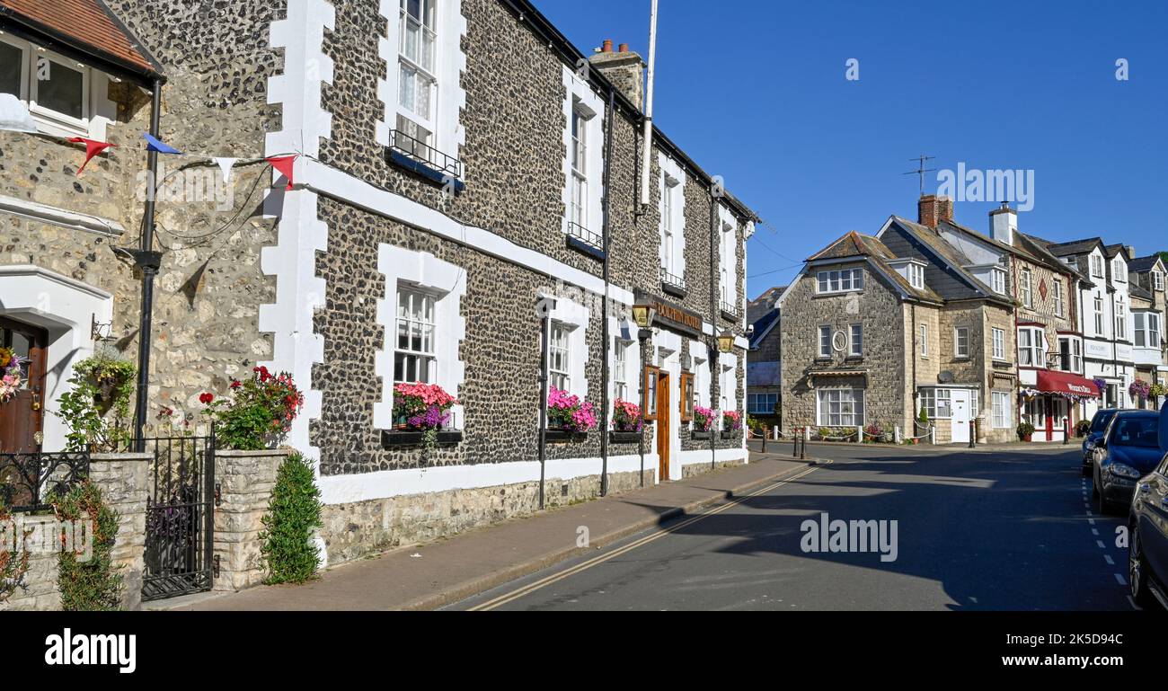 Dolphin Hotel Beer Devon, village de pêcheurs traditionnel, bâtiment Flint Banque D'Images