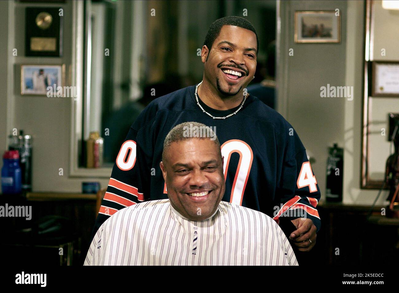 ICE CUBE, BARBERSHOP 2 : Back in Business, 2004 Photo Stock - Alamy