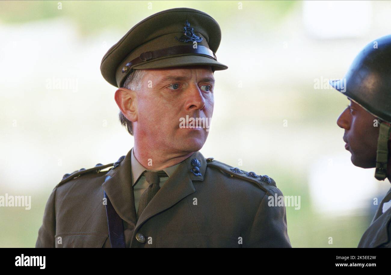 RIK MAYALL, CHURCHILL : LES ANNÉES HOLLYWOOD, 2004 Banque D'Images
