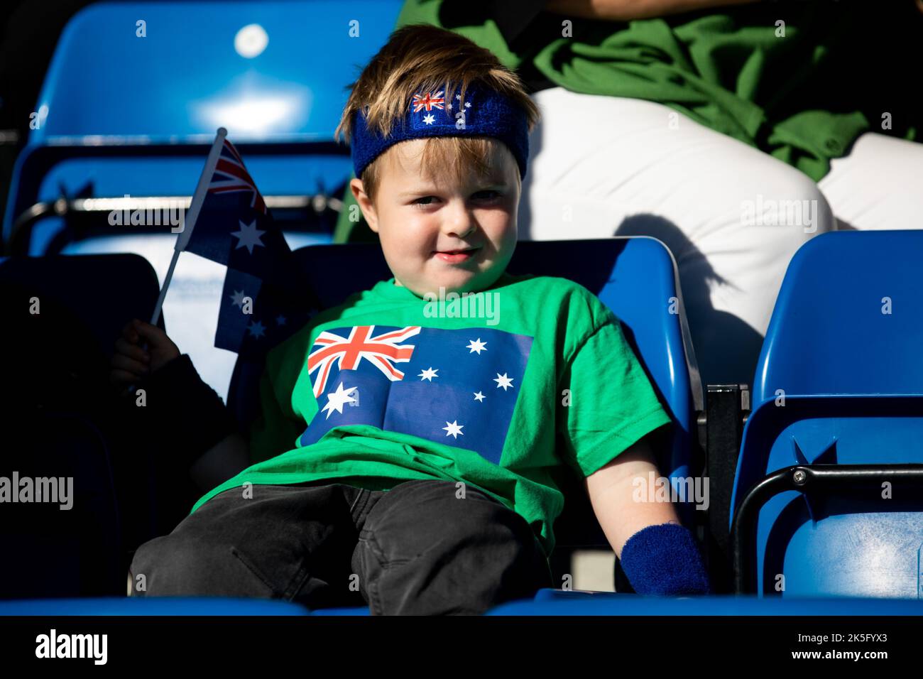 Londres, Royaume-Uni. 08th octobre 2022. Jeune fan d'Australie au match international entre l'Australie et l'Afrique du Sud à Kingsmeadow à Londres, en Angleterre. (Liam Asman/SPP) crédit: SPP Sport presse photo. /Alamy Live News Banque D'Images