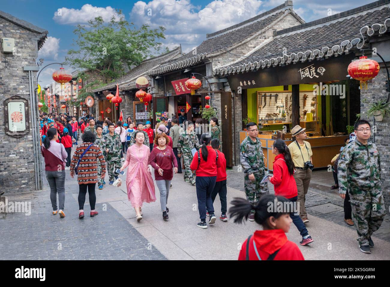 Yangzhou, Jiangsu, Chine. Dong Guan Scène de rue. Banque D'Images