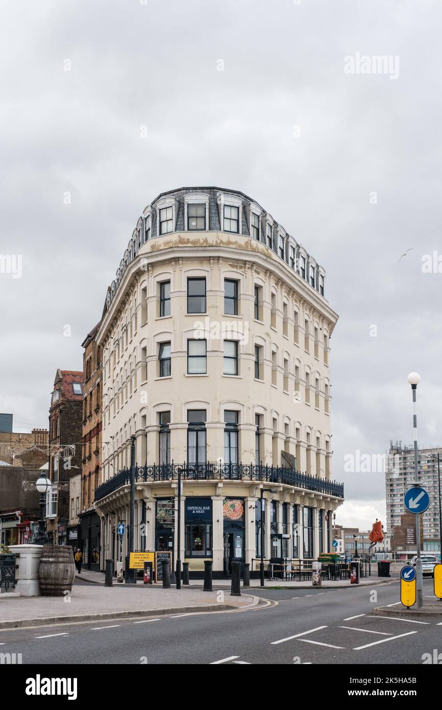 Imperial House, (Hôtel) Margate, Kent, Royaume-Uni, AKA le bâtiment Flatiron. Construit en 1881. Banque D'Images