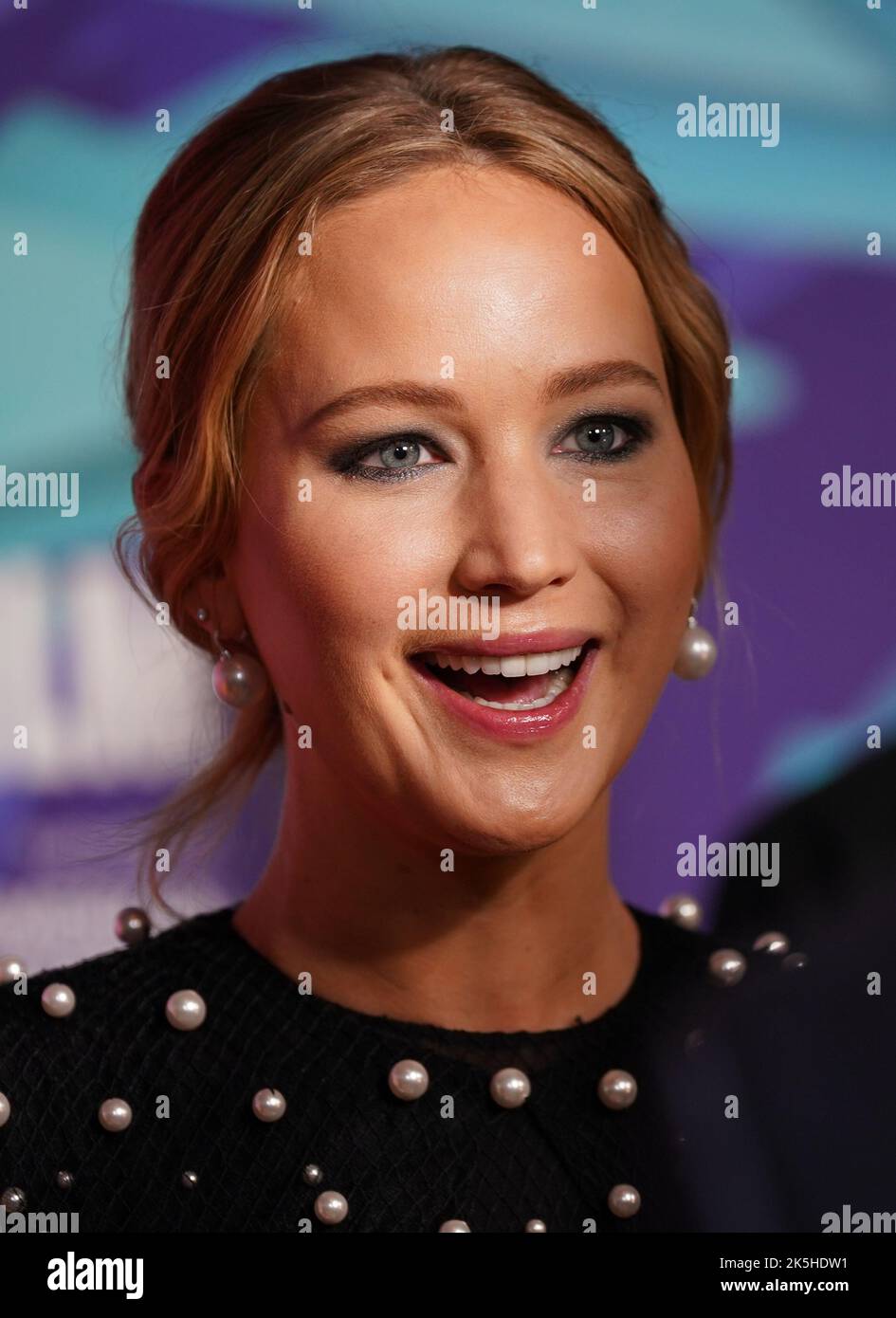 Jennifer Lawrence arrive pour la première européenne de Causeway lors du BFI London film Festival 2022 au Royal Festival Hall, Southbank Centre, Londres. Date de la photo: Jeudi 6 octobre 2022. Banque D'Images