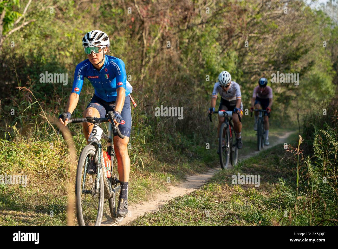 Vicenza - Cittadella, Italie. 8 octobre 2022. Sofia Bertizzolo (Italie) en compétition aux premiers championnats du monde de Gravel de l'UCI en Vénétie, Italie. Banque D'Images