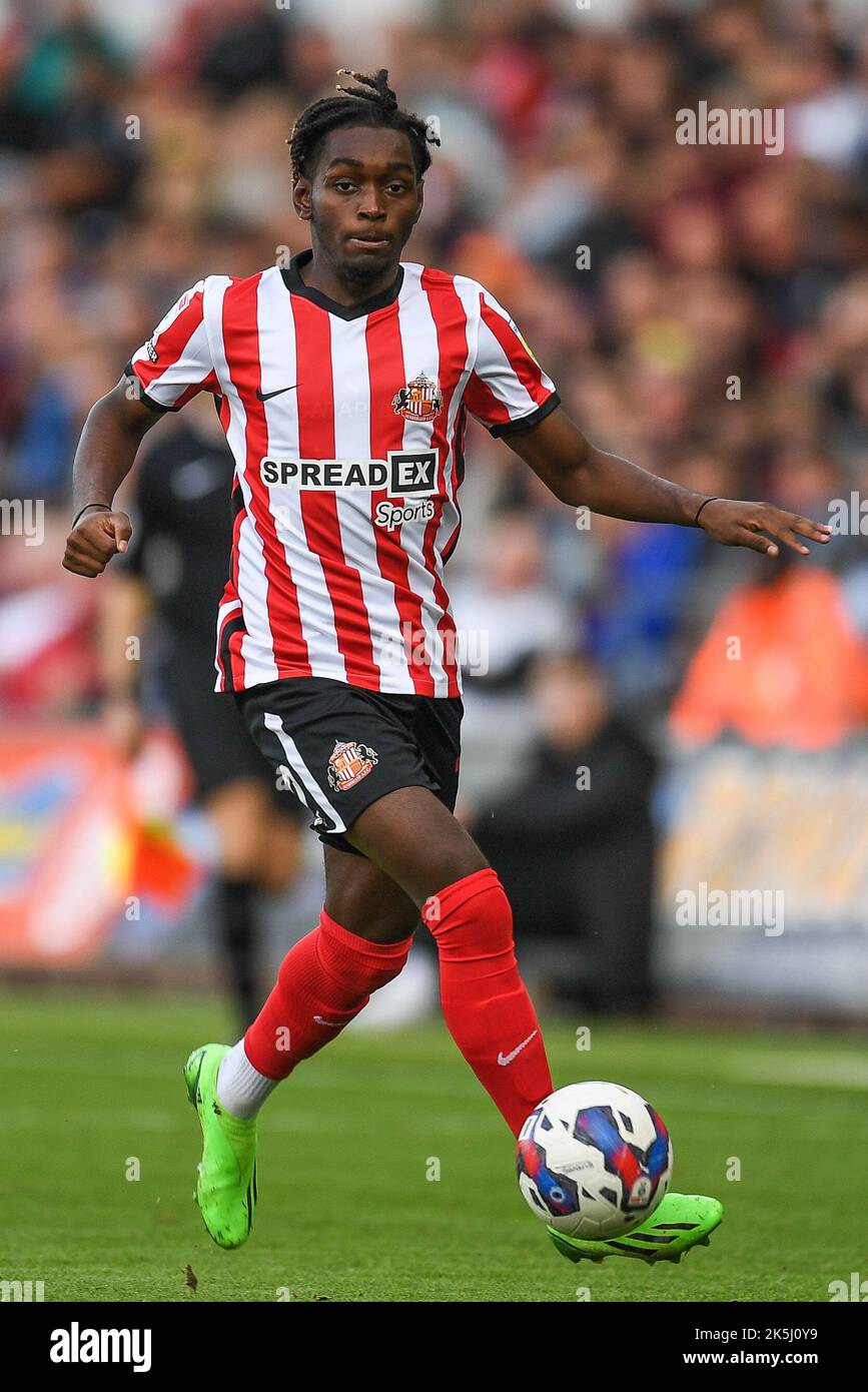 Abdoullah BA #17 de Sunderland pendant le match de championnat de Sky Bet Swansea City vs Sunderland au Swansea.com Stadium, Swansea, Royaume-Uni, 8th octobre 2022 (photo de Mike Jones/News Images) Banque D'Images