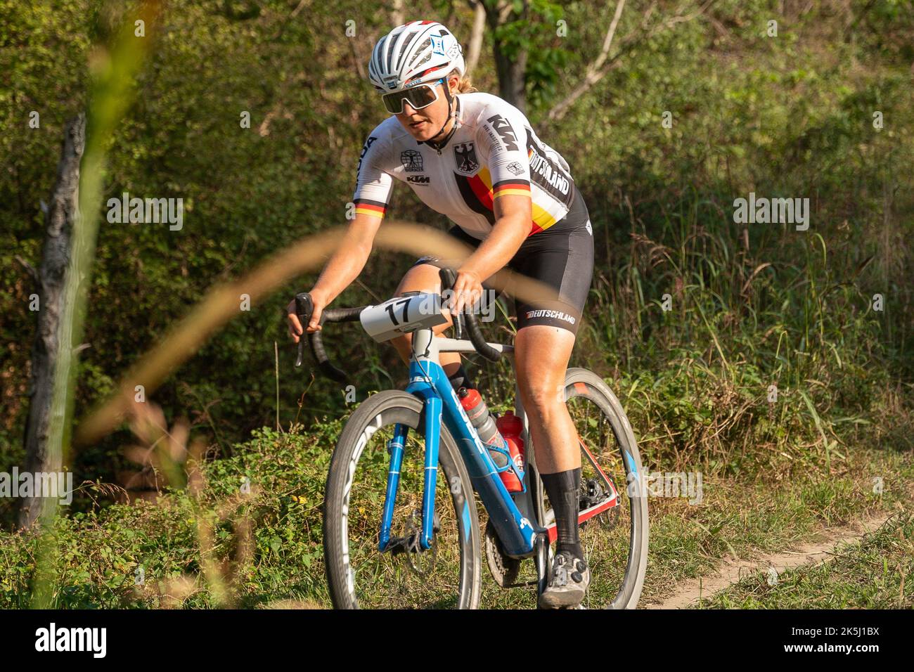 Vicenza - Cittadella, Italie. 8 octobre 2022. Janine Schneider (Allemagne) en compétition aux premiers championnats du monde de Gravel de l'UCI en Vénétie, en Italie. Banque D'Images