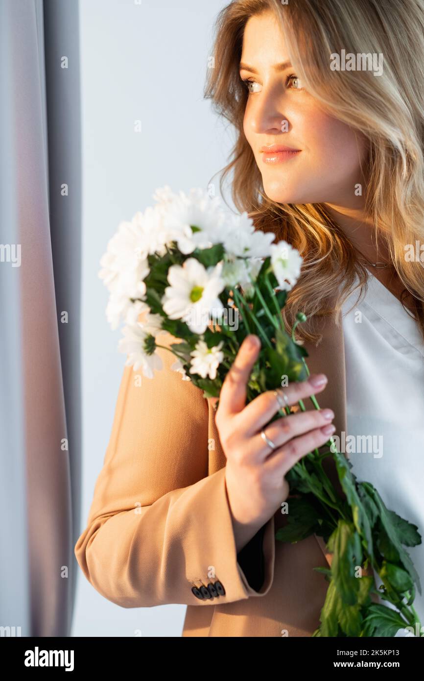 8 mars cadeau en ligne datant femmes obèses fleurs Banque D'Images