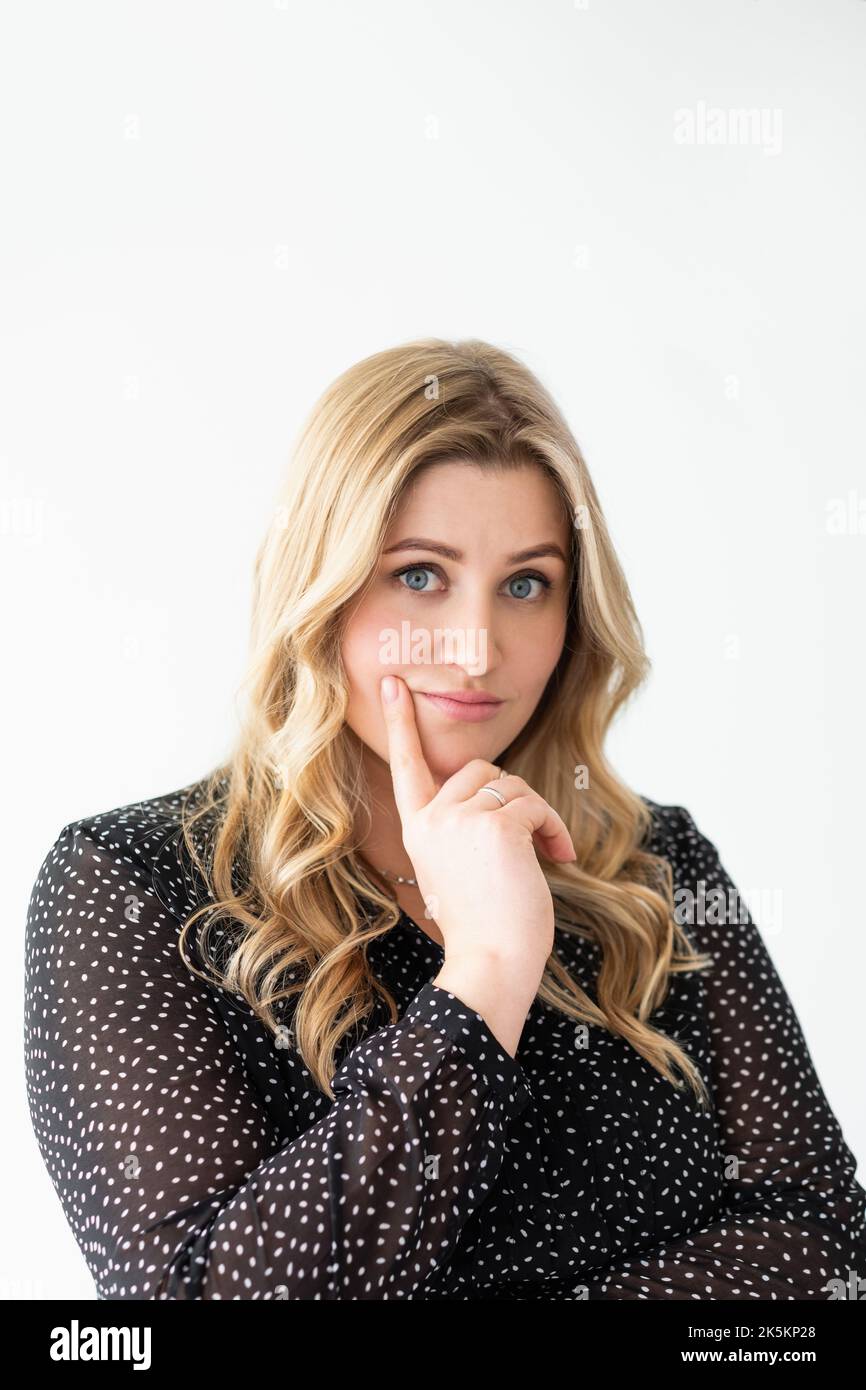 problème d'obésité perte de poids confuse chubby femme Banque D'Images