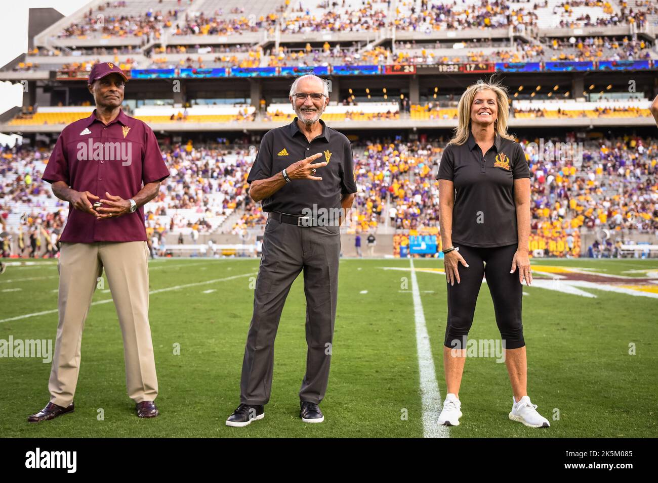 Don Bocchi, ancien de l'État de l'Arizona, et Charlie Turner Thorne se ...