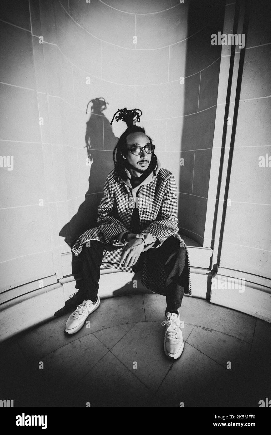 Paris, France, 24 juin 2021. THEO Croker, TROMPETTISTE DE jazz AMÉRICAIN, pose dans les bureaux de la société de disques Sony Music France. Photo de Michel Rubinel Banque D'Images