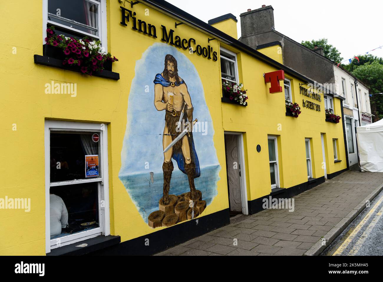 Finn McCool's Bar, Bushmills, comté d'Antrim, en Irlande du Nord. Banque D'Images