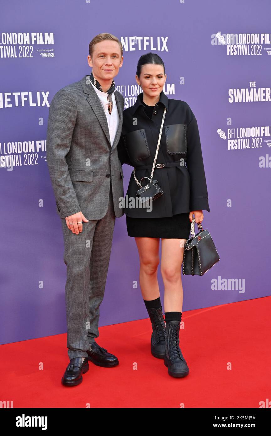 Londres, Royaume-Uni. 9th octobre 2022. Matthias Schweighofer et Ruby o.Fee assistent à la première du BFI London film Festival’s 2022 le 9th octobre 2022 à la South Bank, Royal Festival Hall, Londres, Royaume-Uni. Crédit : voir Li/Picture Capital/Alamy Live News Banque D'Images