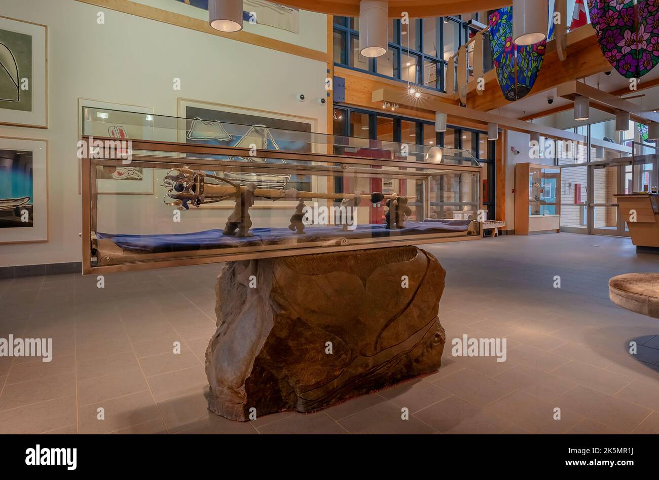 Iqaluit, Nunavut, Canada – 31 août 2022 : vue du hall de l'Assemblée législative du Nunavut Banque D'Images