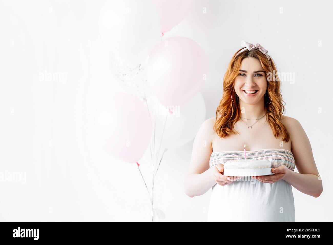 bonne femme enceinte fête fête fête festive Banque D'Images