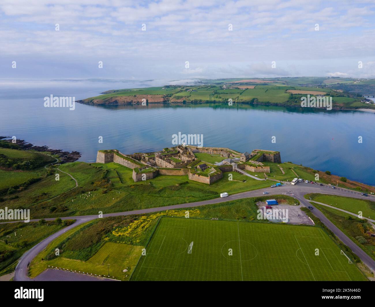 Kinsale, Irlande - 16 05 2022: Le fort Charles est une structure massive en forme d'étoile de la fin du XVIIe siècle conçue par William Robinson Banque D'Images