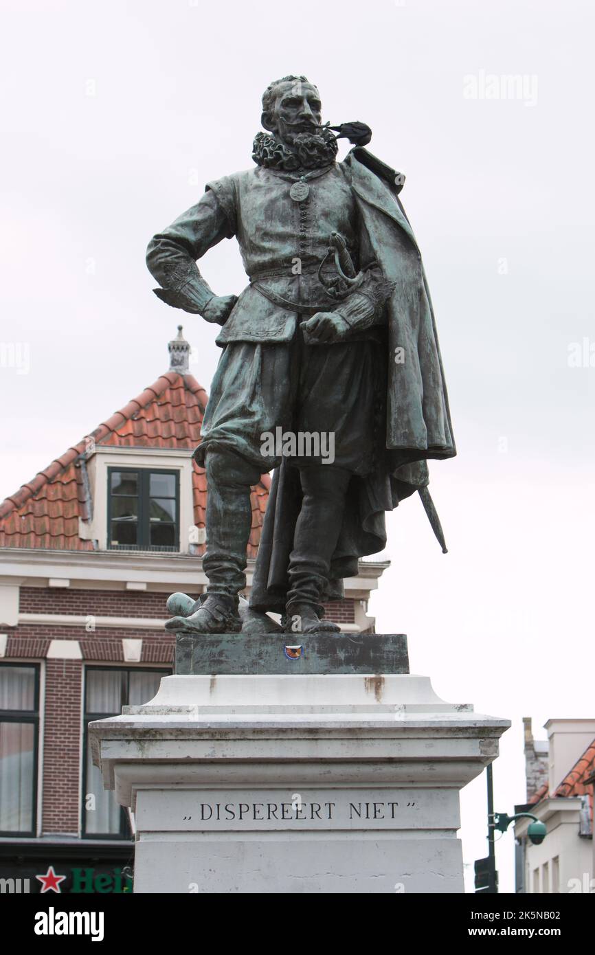 Statue de Jan Pieterszoon Coen qui était officier de la Compagnie néerlandaise de l'Inde orientale (COV) au début du siècle 17th. Pays-Bas. 2022 Banque D'Images