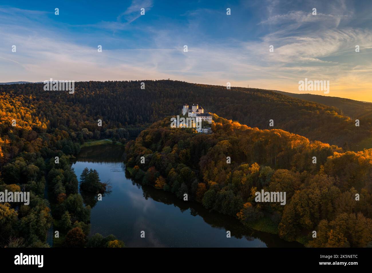 Lockenhaus, Autriche - 7 octobre 2022 : vue sur le château de Burg Lockenhaus dans la région du Burgenland en Autriche Banque D'Images