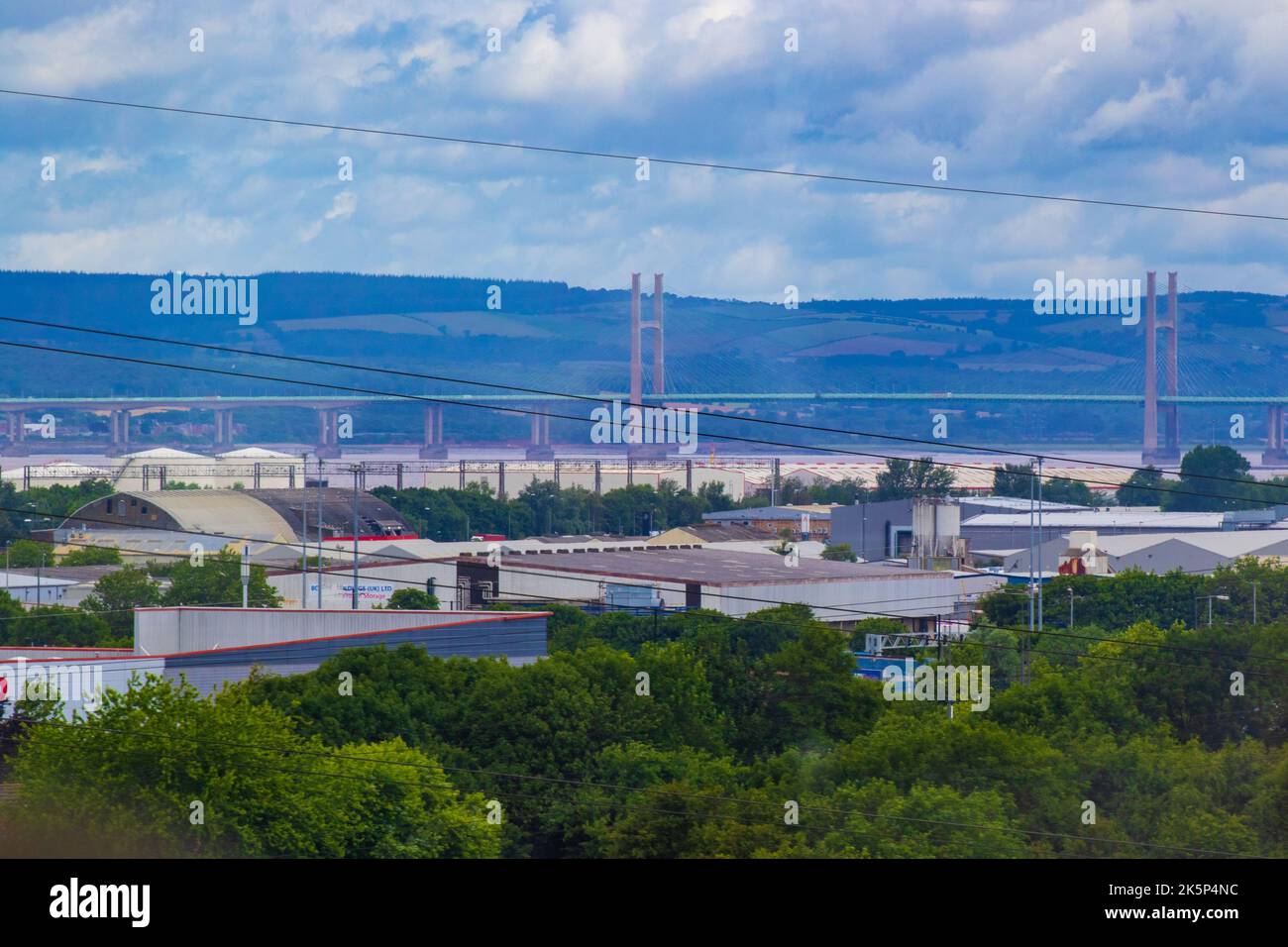Vue depuis l'autoroute M5 vers le pont Prince of Wales, Portisead et le pays de Galles. Rivière Severn-la plus longue rivière de Grande-Bretagne.juin 2022 Banque D'Images