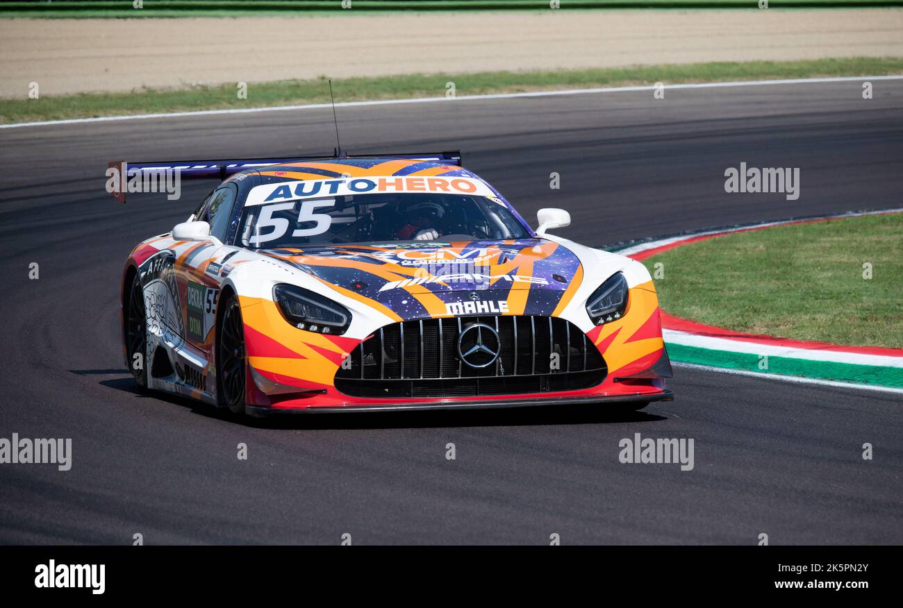 Mercedes AMG GT3 course Super car action rapide sur piste de course asphalte. Imola, Italie, juin 18 2022. DTM Banque D'Images