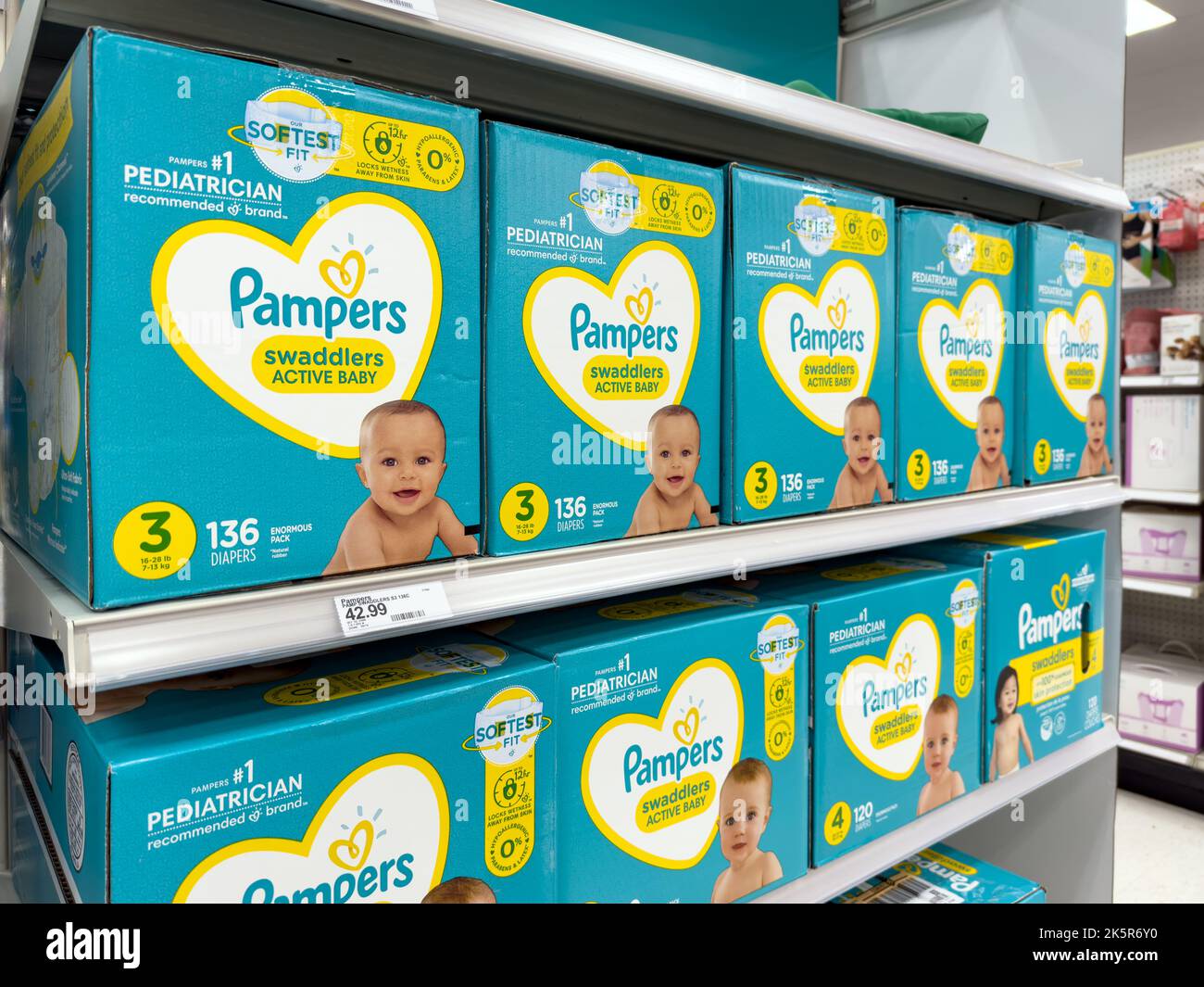 Baby diapers pampers Banque de photographies et d’images à haute