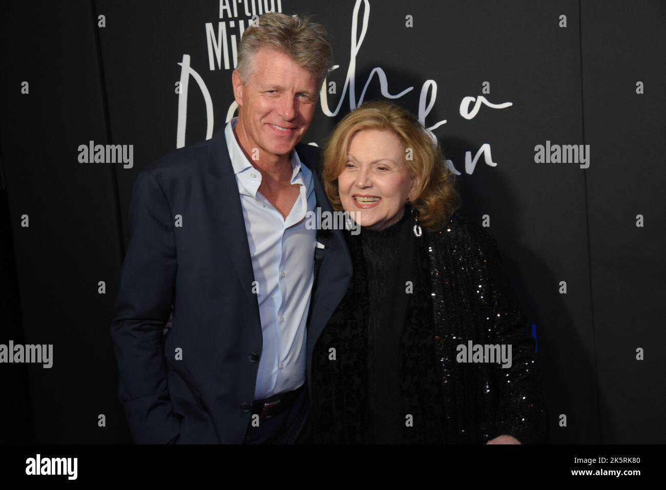 Guy Hector et Brenda Vaccaro assistent à la soirée d'ouverture d'un Salesman Broadway au Hudson