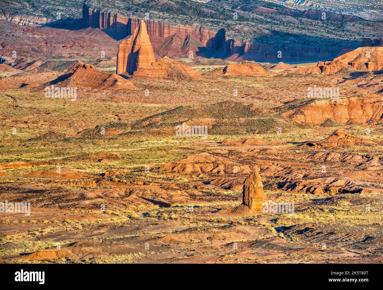 Lower South Desert, région de Jailhouse Rock, depuis la formation de Hartnet, Hartnet Road, parc national de Capitol Reef, Utah, États-Unis Banque D'Images