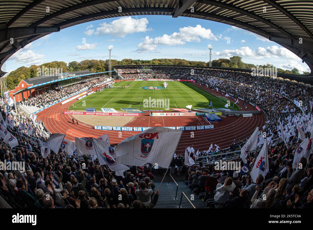 Aarhus, Danemark. 09th octobre 2022. Les fans de football de l'AGF ont été vus sur les stands lors du match Superliga de 3F entre le FDP d'Aarhus et le FC Midtjylland au parc Ceres d'Aarhus. (Crédit photo : Gonzales photo/Alamy Live News Banque D'Images