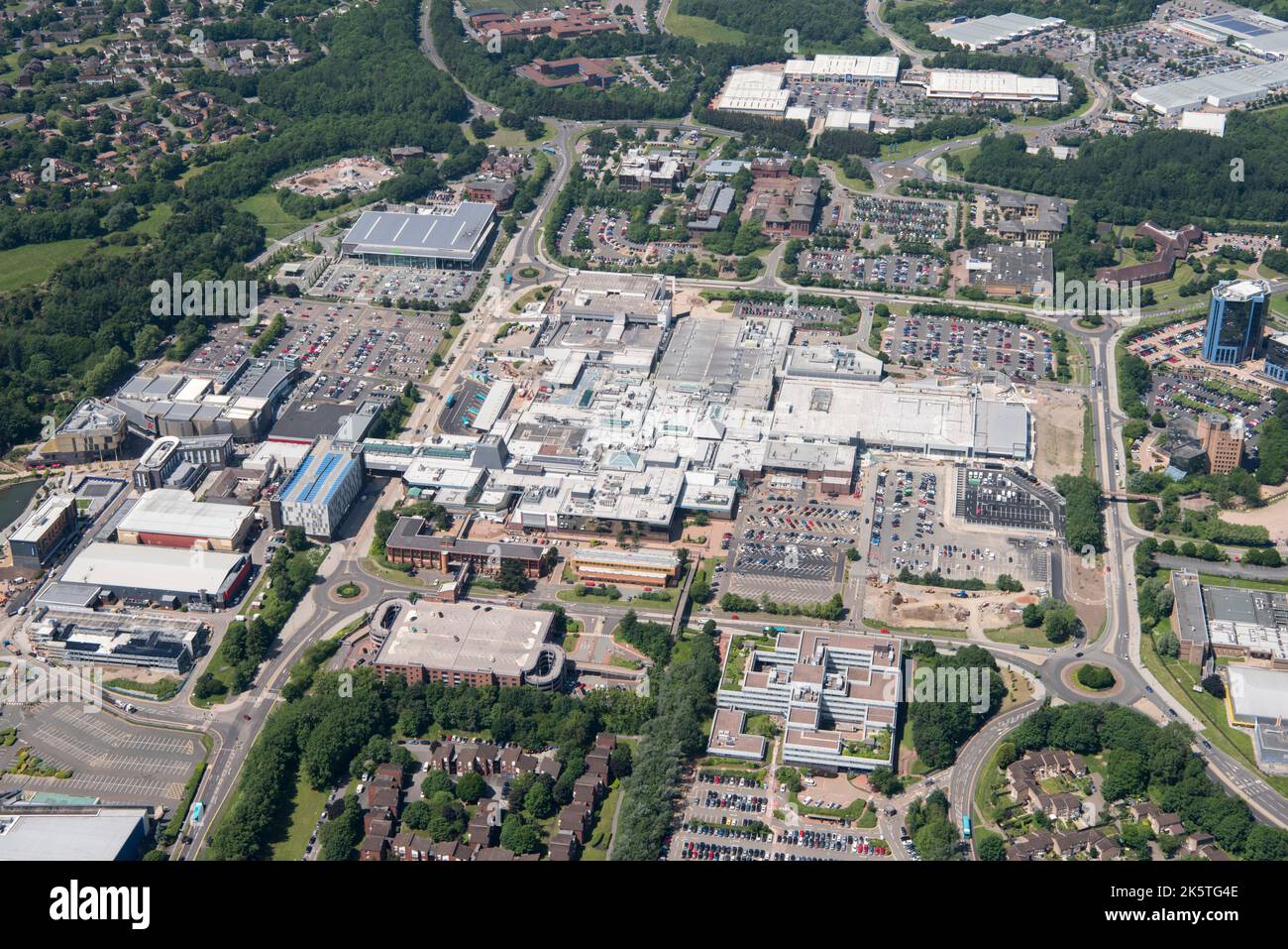 Le centre-ville, le centre commercial et New Town, Telford, Shropshire, 2018. Banque D'Images