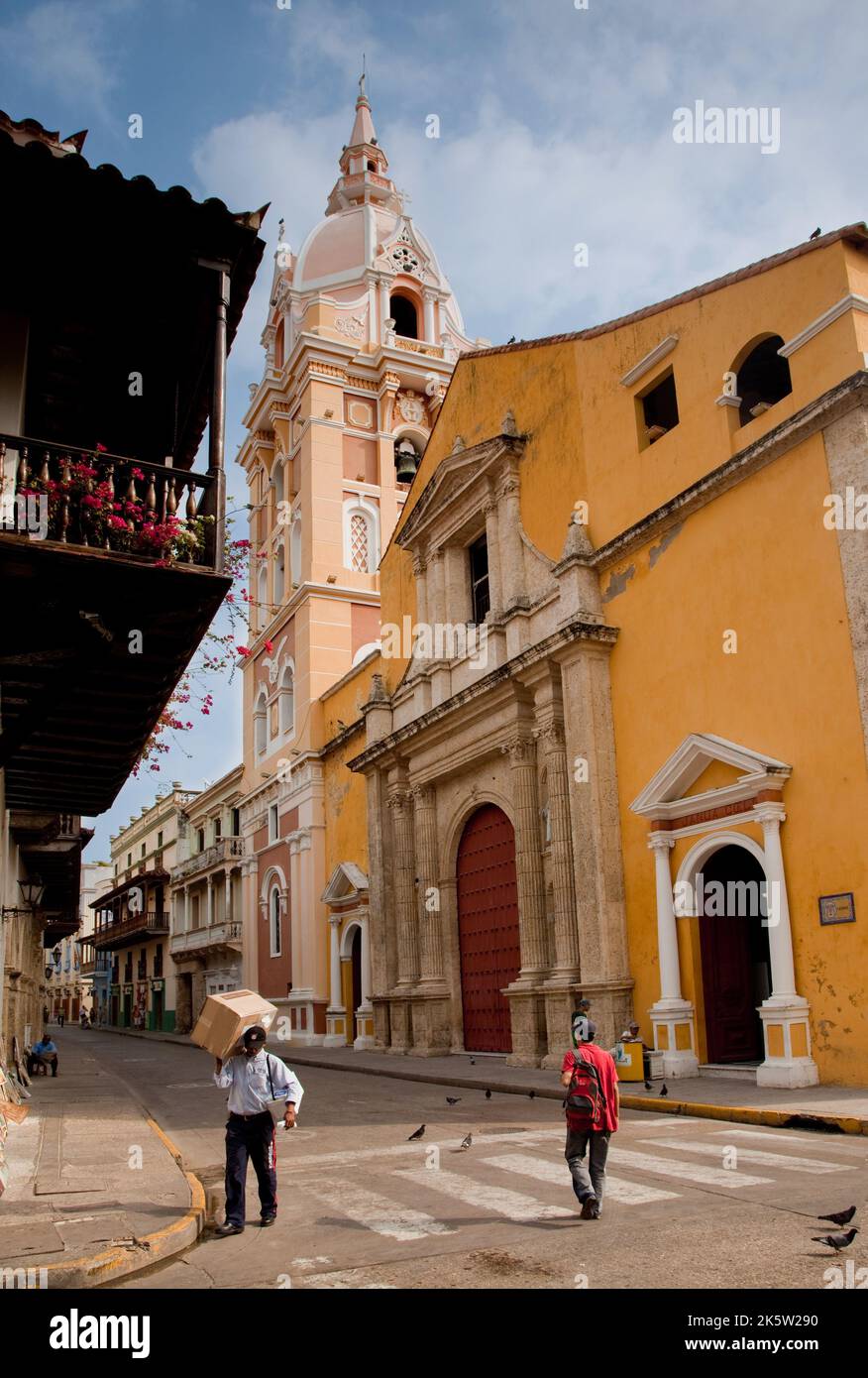 La Colombie, la vieille ville de Carthagène, est à l'intérieur des murs et protégée par le patrimoine mondial de l'UNESCO. La cathédrale de Carthagène est un point de repère de et dans le Banque D'Images
