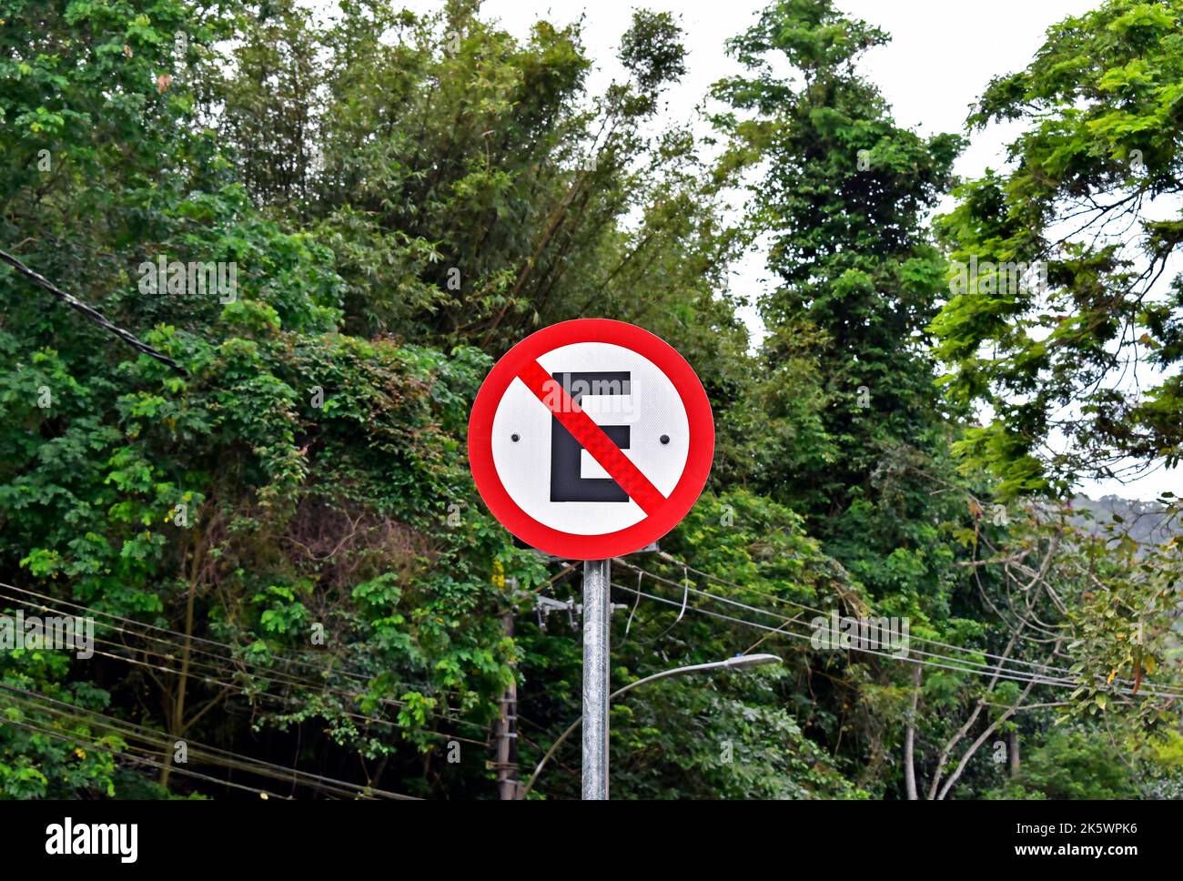 Pas de panneau de signalisation pour le stationnement, Rio Banque D'Images