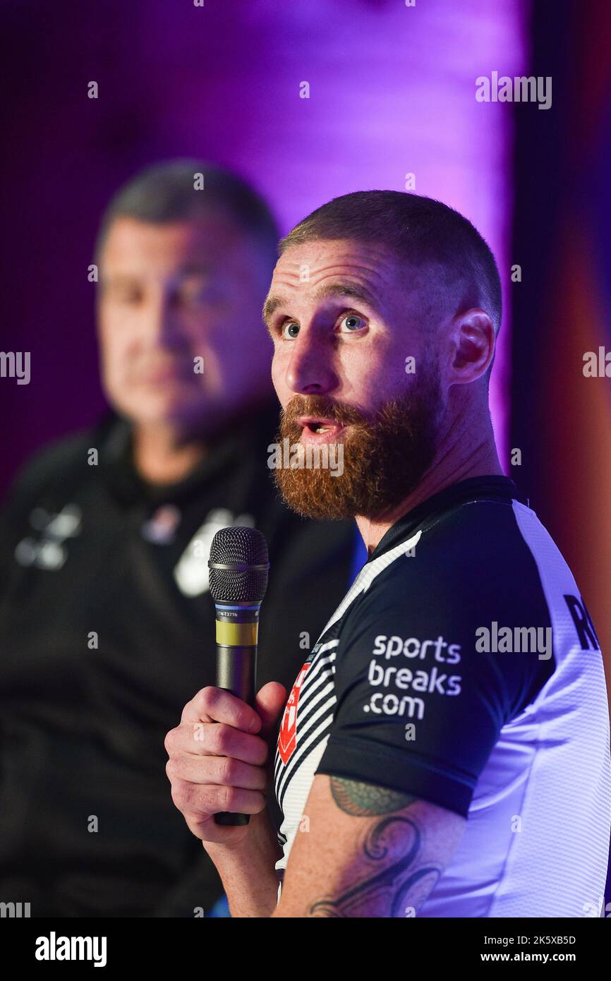 Manchester, Angleterre - 10th octobre 2022 - le capitaine en chef d'Angleterre Sam Tompkins participe à une séance de questions-Réponses lors du lancement de la coupe du monde de rugby à XV RLWC 2021 au Science Museum, Manchester, Royaume-Uni Banque D'Images