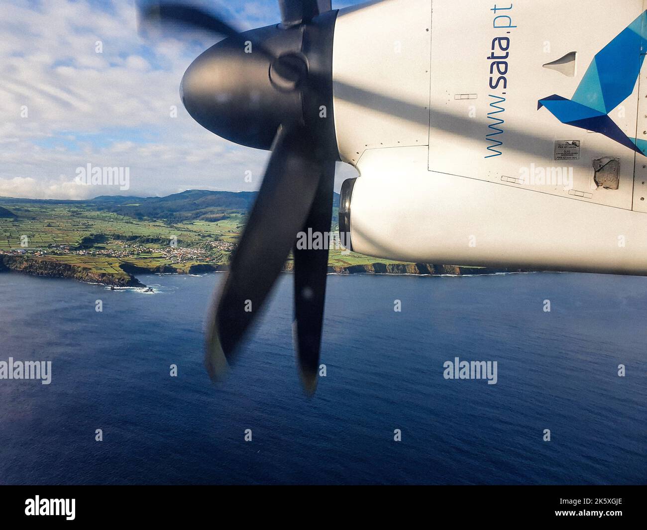 Les Açores et l'océan de l'avion avec l'hélice dans le coup Banque D'Images