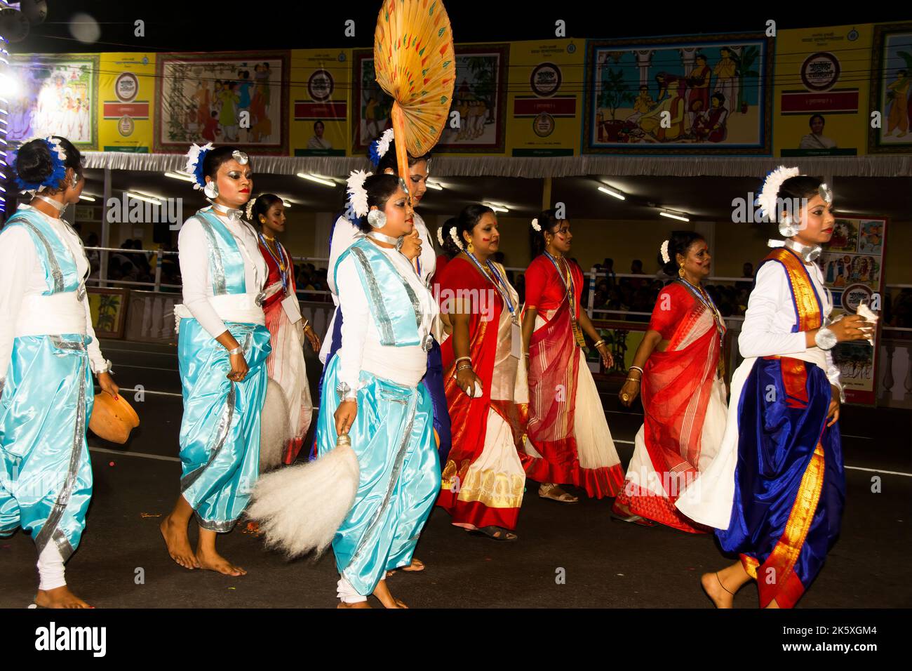 Carnaval de Kolkata puja 2022 organisé par le gouvernement du Bengale occidental le 8th octobre 2022 à Kolkata Stand Road Banque D'Images