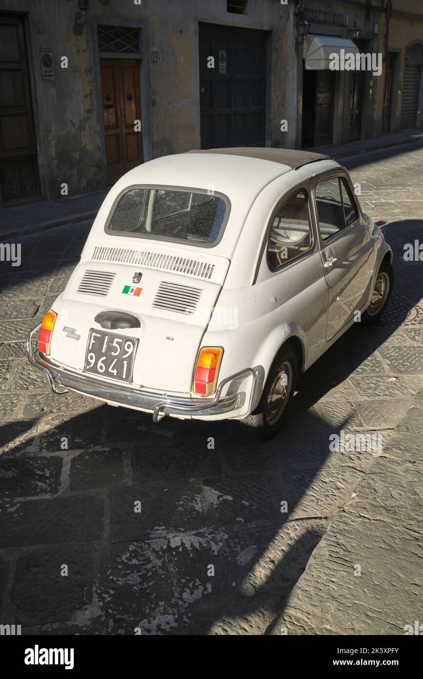 Classic Fiat 500 Cinquecento Motor car garé à Florence Italie Banque D'Images