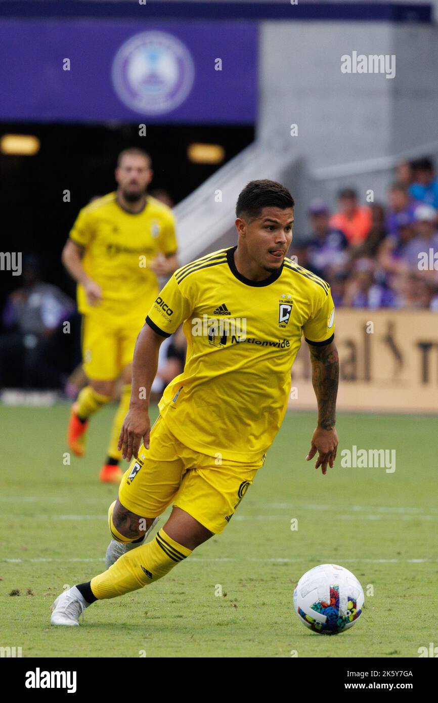 ORLANDO, FL - 9 OCTOBRE : l'équipage Cucho Hernández de Columbus pilote le ballon pendant le match MLS 2022 entre Orlando City et l'équipage de Columbus à Orlando sur 9 octobre 2022, dans le stade Exploria, Orlando, FL. (Photo par Aaron Litz/PxImages) Banque D'Images