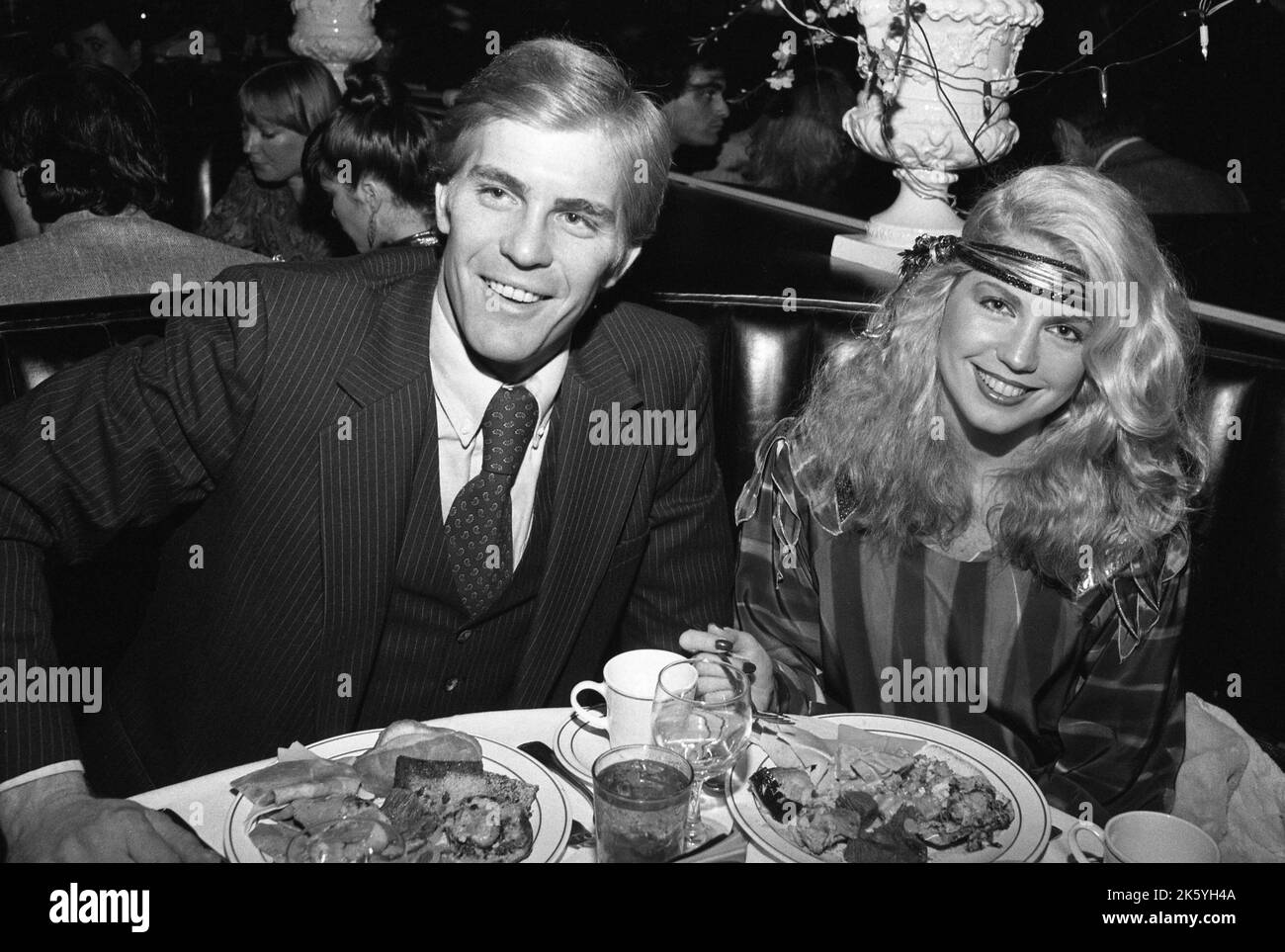 Steve Ford et Lilibet Stern à la soirée d'ouverture de Barnum au Brown Derby Restaurant février 1982 crédit: Ralph Dominguez/MediaPunch Banque D'Images