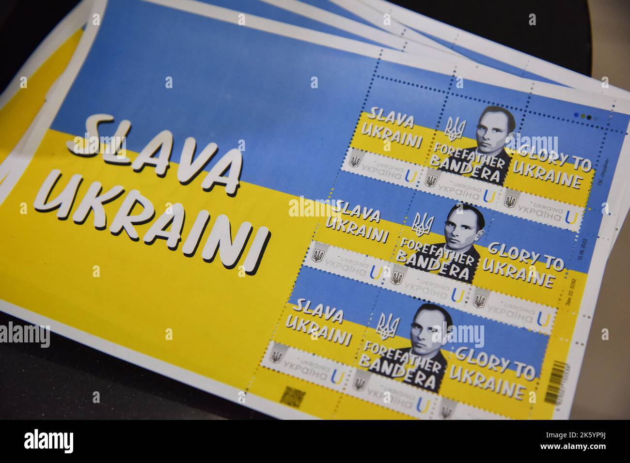 Lviv, Ukraine. 30th septembre 2022. Les timbres dédiés à la figure